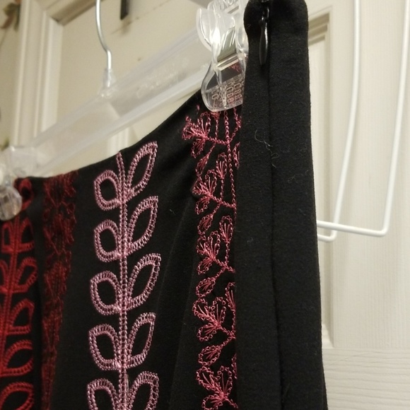 Skirt - Picture 4 of 6